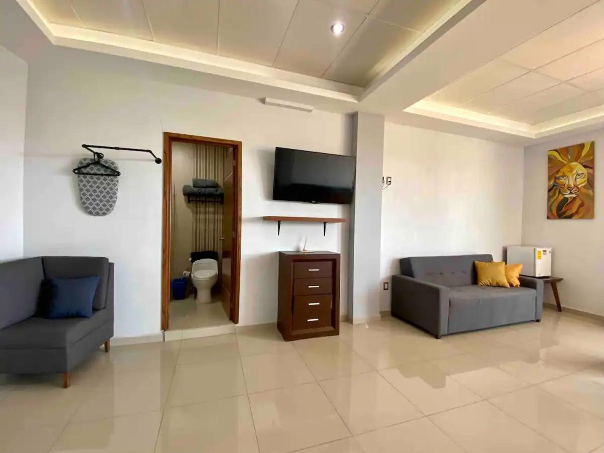Suites La Gloria Alojamiento Independiente Tepatitlan de Morelos Exterior photo