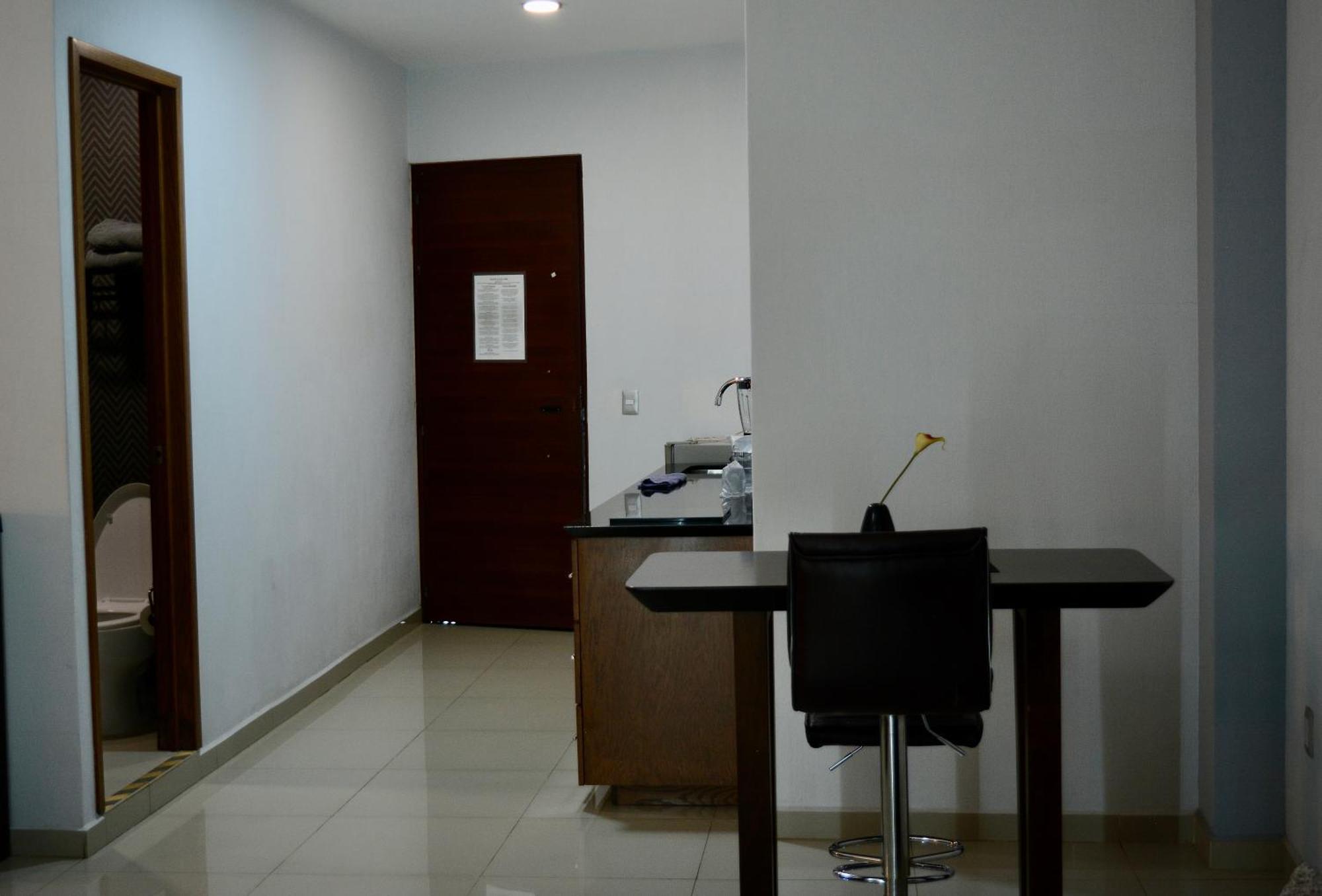 Suites La Gloria Alojamiento Independiente Tepatitlan de Morelos Exterior photo