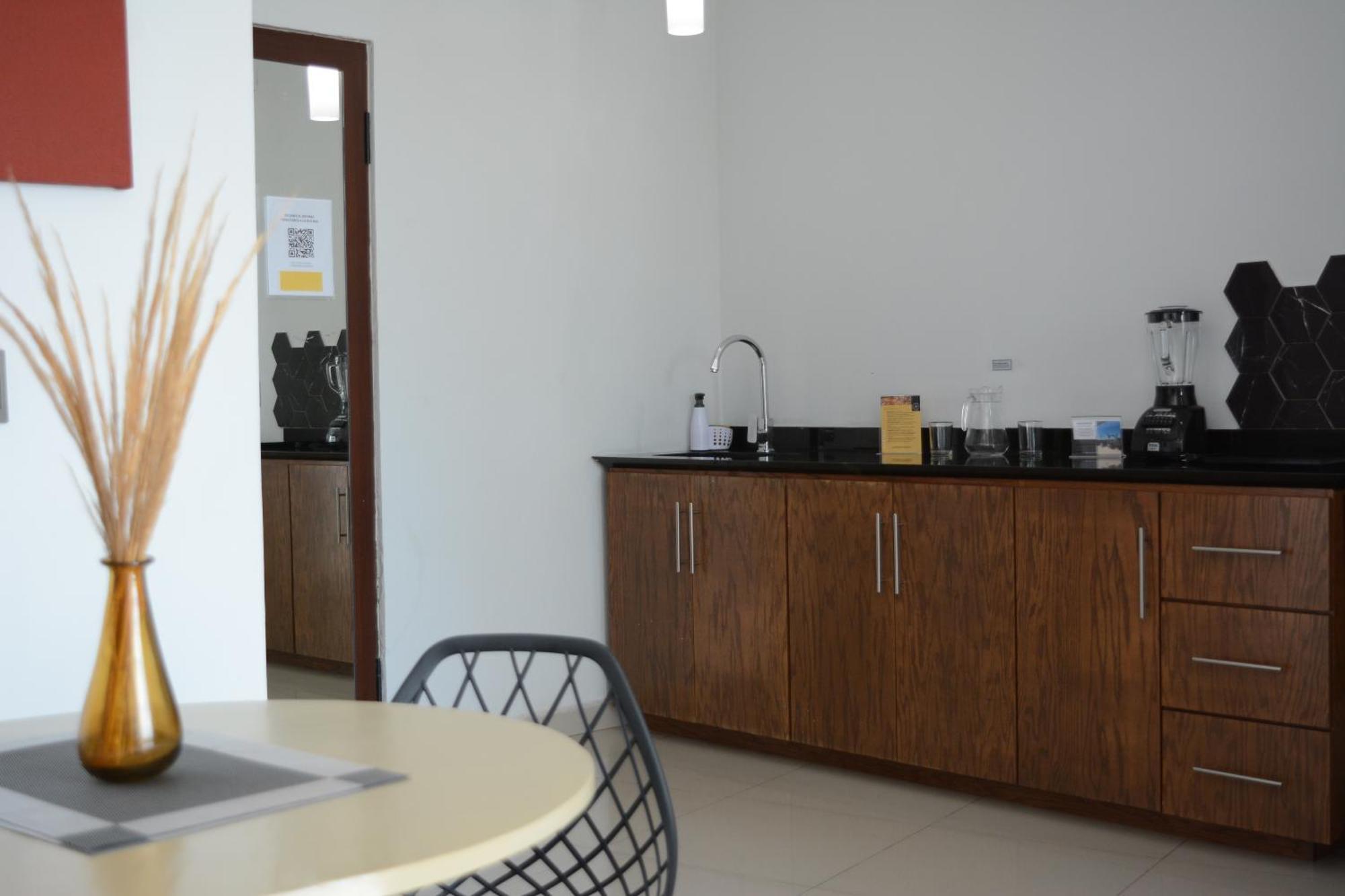 Suites La Gloria Alojamiento Independiente Tepatitlan de Morelos Exterior photo